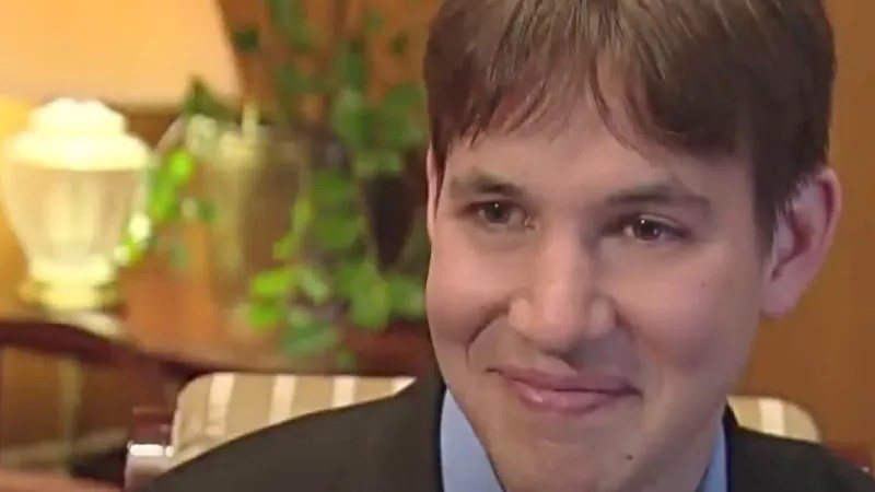 Polis Partner Marlon Reis Receives Some COVID-19 Meds Trump Got