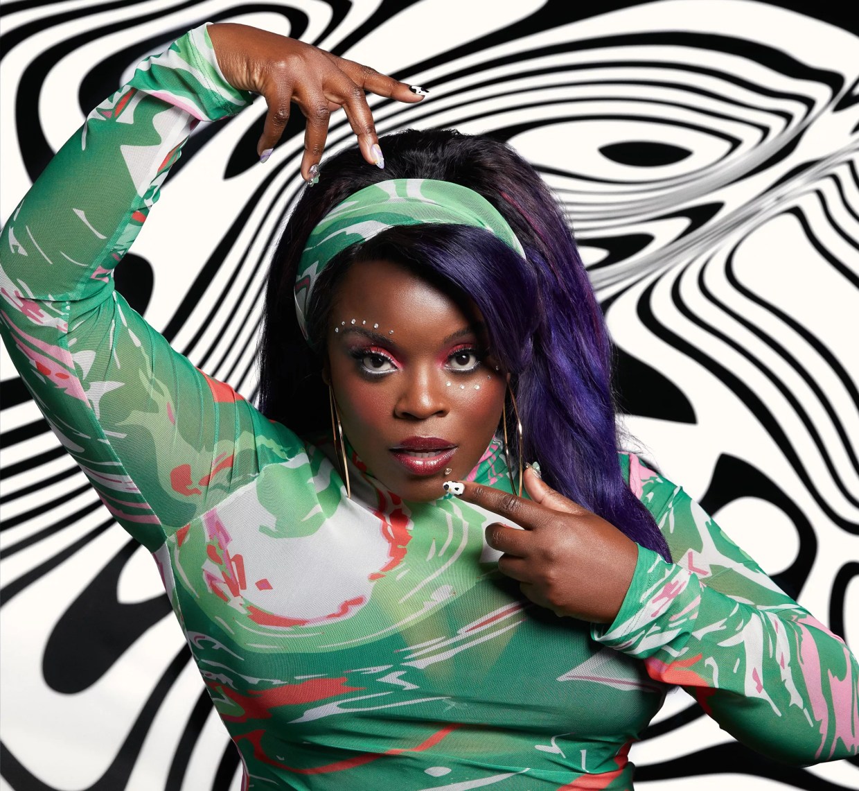 Elegant Connections: Yola on the Science and Art of Songwriting