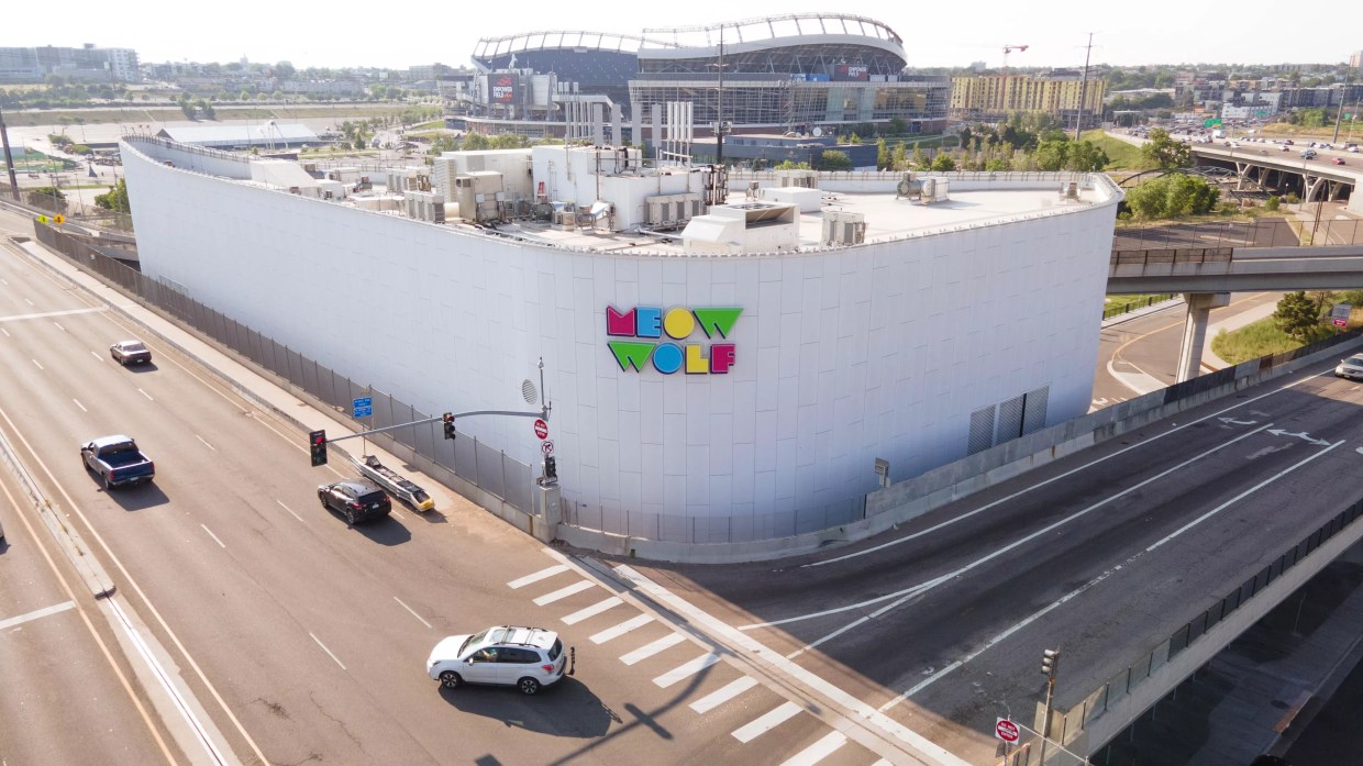 Get Hungry for HELLOFOOD at Meow Wolf