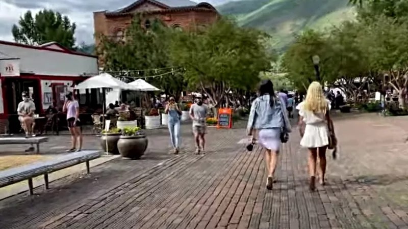 CDC: 62 of 64 Colorado Counties Should Have COVID Mask Mandates