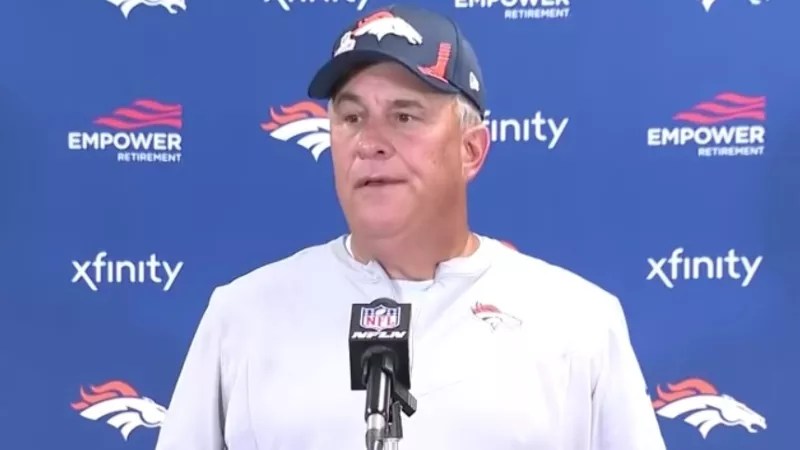 Top Broncos Fan Tweets About Firing Vic Fangio After Steelers Debacle
