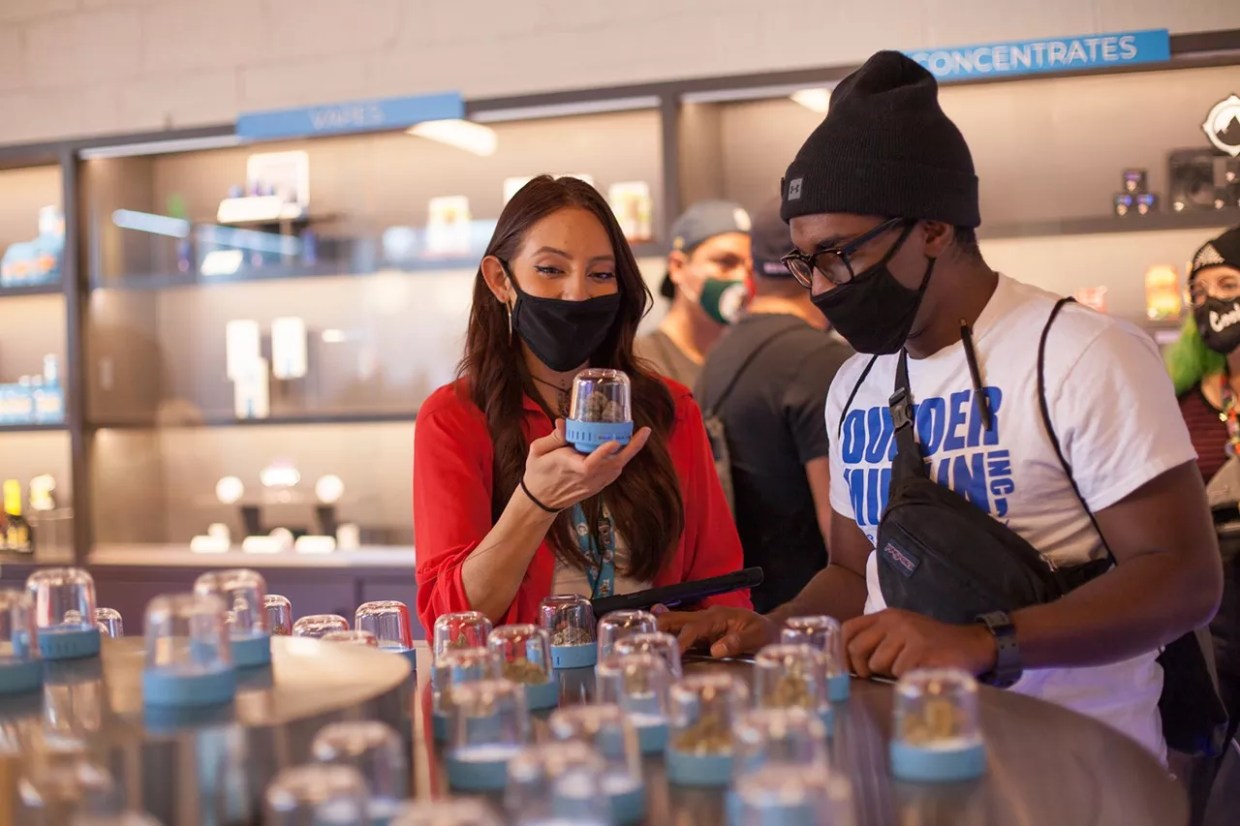 Colorado Marijuana Sales Nearly Hit $2.3 Billion in Record-Breaking Haul Last Year