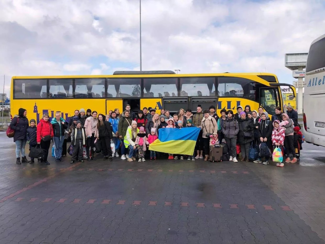 Reflections From a Van Full of Ukrainian Refugees