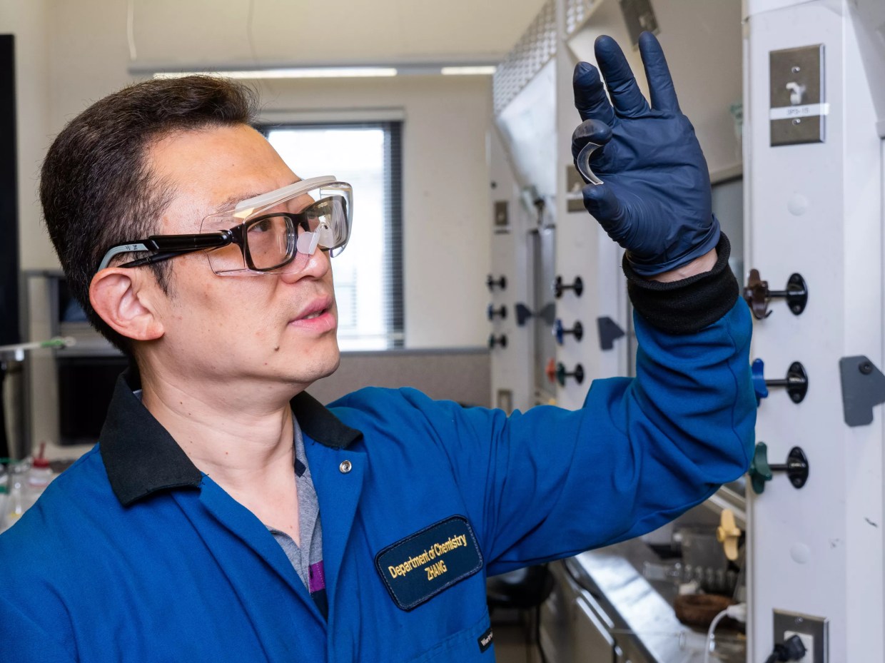 Colorado Chemistry Professor Could Change the Future of Plastics