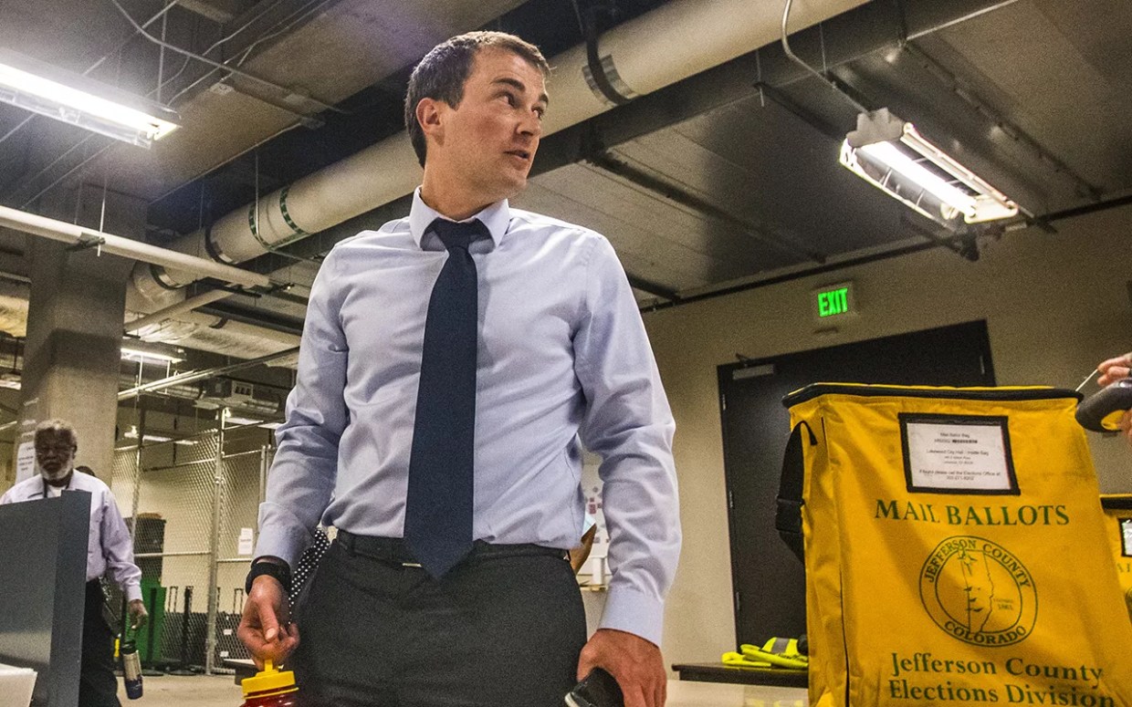 In Public and Private Life, George Stern Thinks Outside the Box