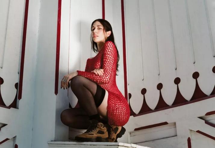 Caroline polacheck singer