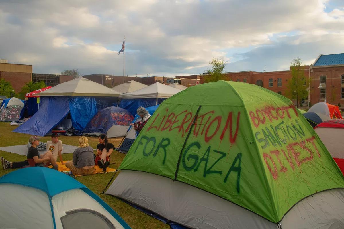 A tent with "Liberation for Gaza" at a college student protest