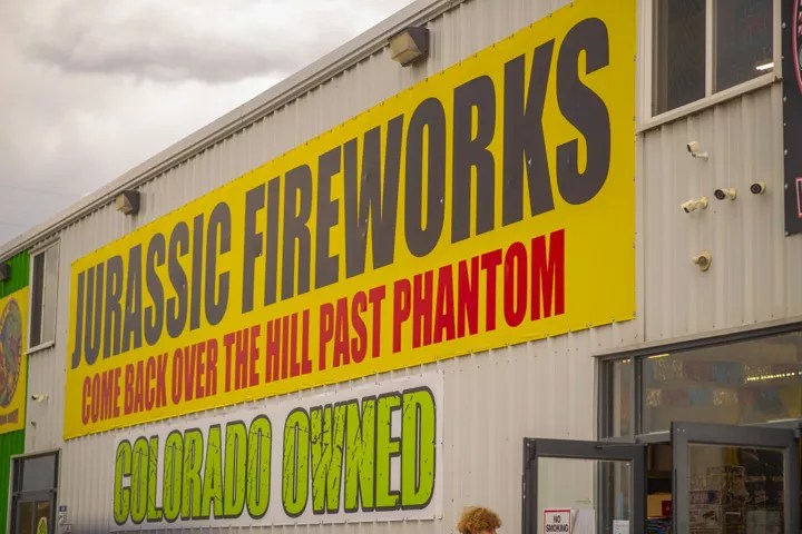 photo of fireworks store.