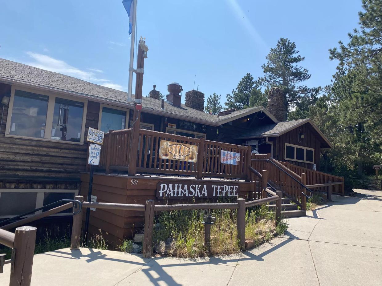 old souvenir store