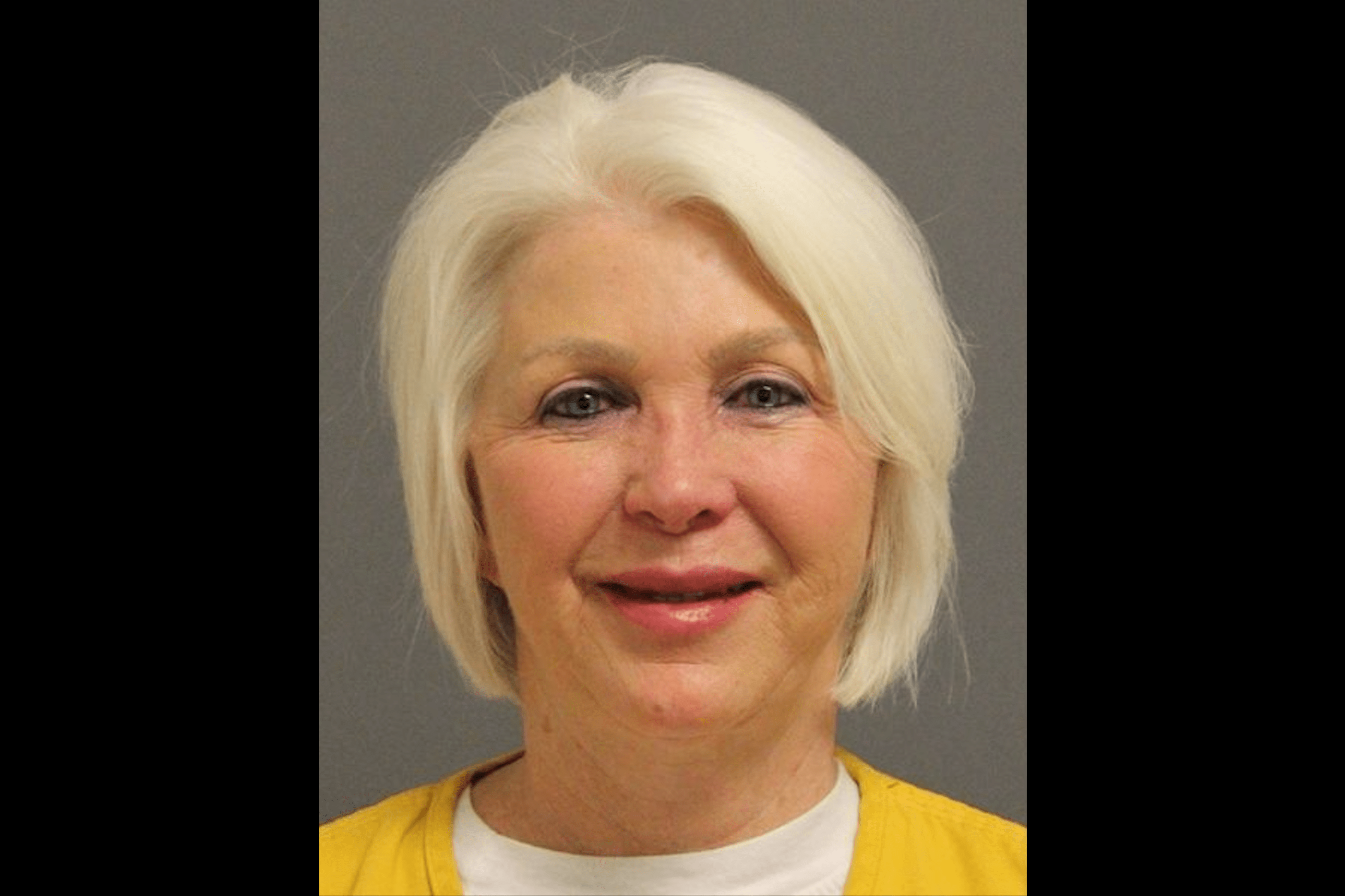 blonde woman mug shot
