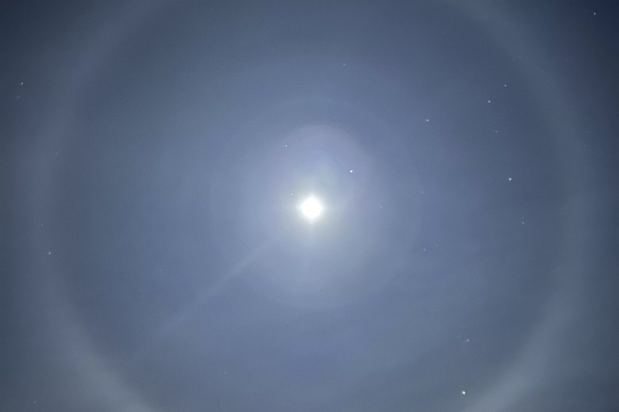 Why You Saw a Ring Around the Moon in Denver Sunday Night