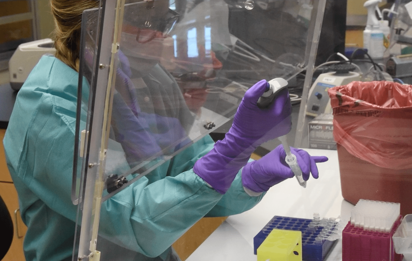 Crime lab scientist