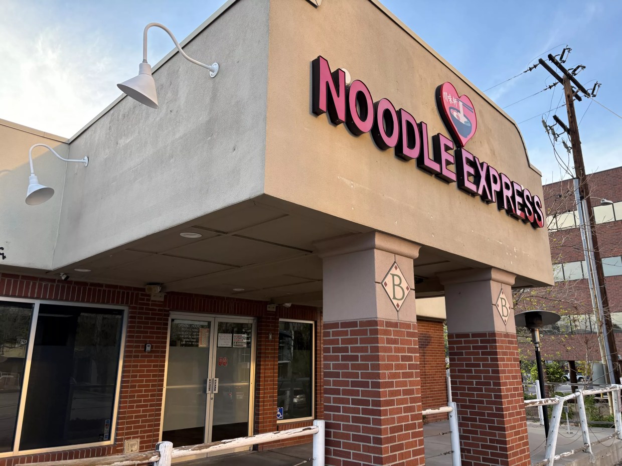 Every Opening and Closing This Week: Semiprecious Starts Pouring, Noodle Express on a Break