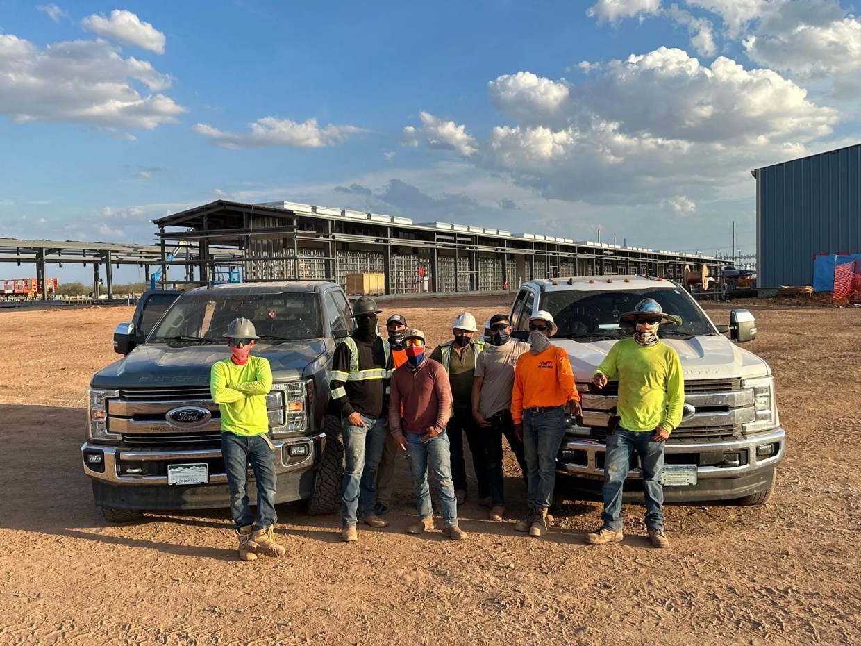 undocumented immigrants working