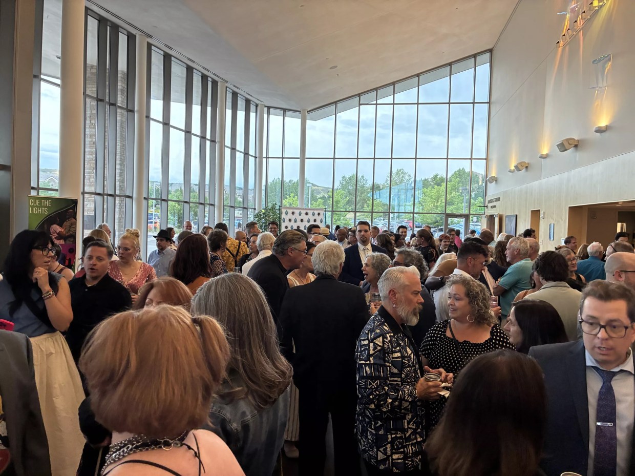 Colorado Theatre Guild Urges Community Over Competition at 19th Henry Awards
