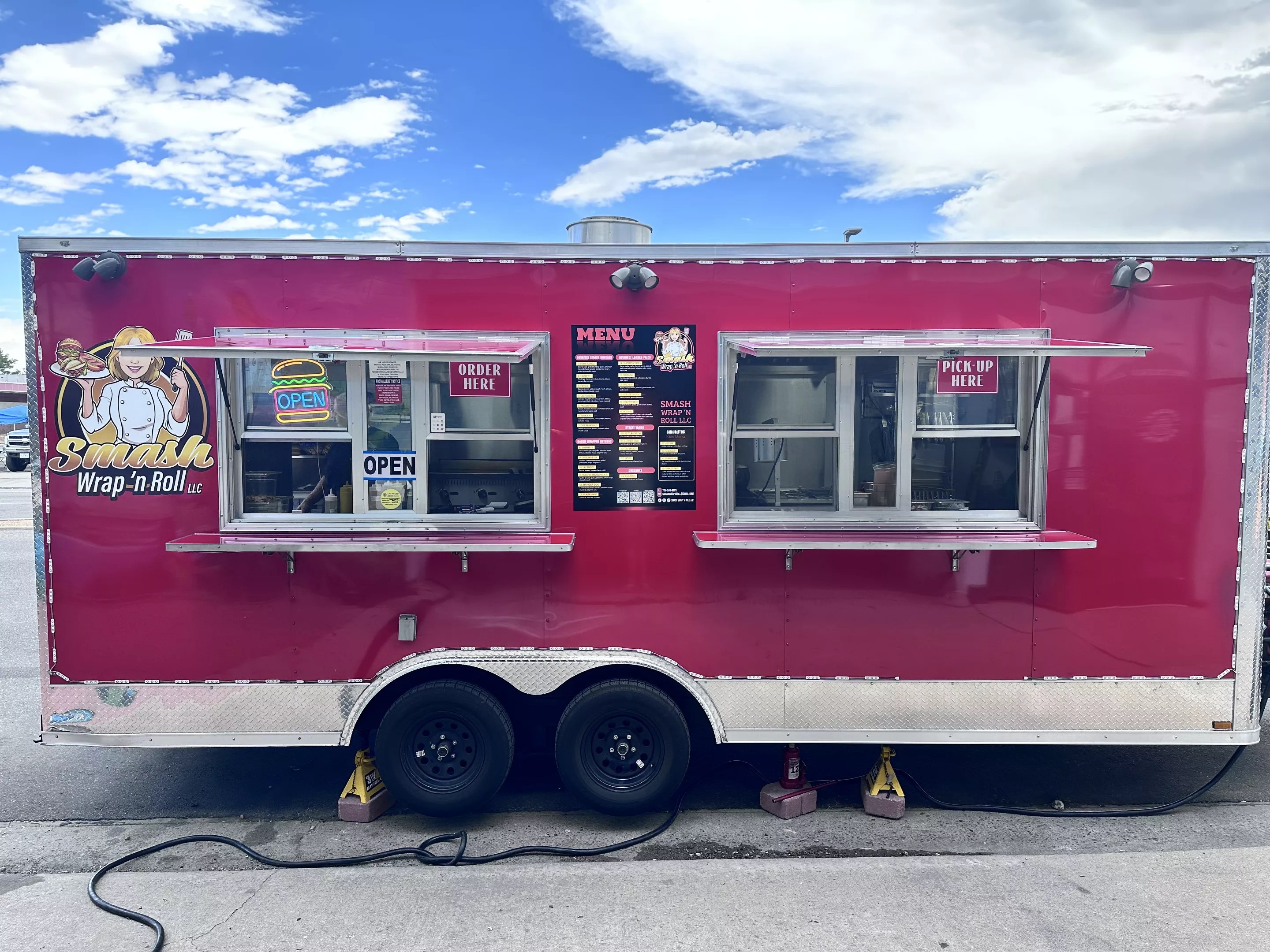 Smash Wrap 'n Roll Food Truck