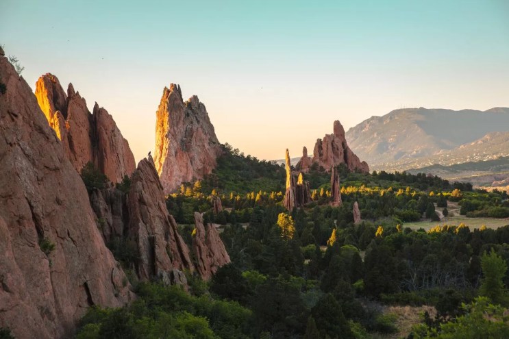 Towering rock formations at Garden of the Gods at sunrise